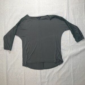 Cable & Gauge | Army Green 3/4 Length Sleeve Lace Accent Top | Large